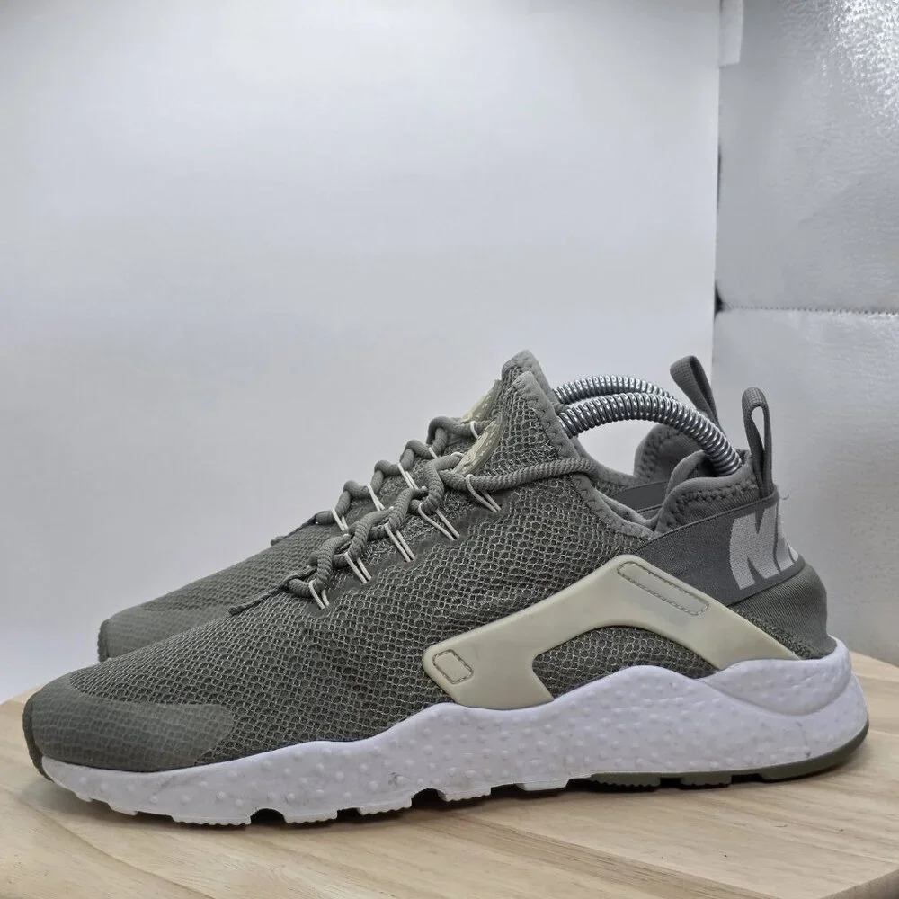 Womens US 10 - Nike Air Huarache Run Ultra Green Running Shoes Cross Trainers - Picture 1 of 7